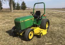 Tractoare municipale John Deere 955