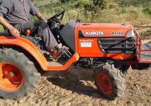 Tractoare municipale Kubota B 2100 DS