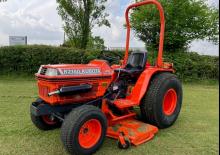 Tractoare municipale Kubota B2150