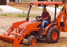 Tractoare municipale Kubota B26B