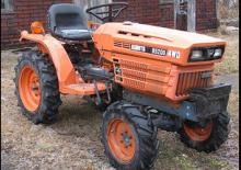 Tractoare municipale Kubota B5200