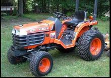 Tractoare municipale Kubota B7300
