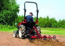Tractoare municipale Yanmar EF 233M