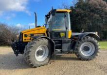 Tractoare municipale JCB Fastrac 2135