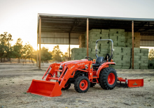 Tractoare municipale Kubota L3302HST