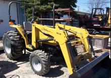 Tractoare municipale Challenger MT295B