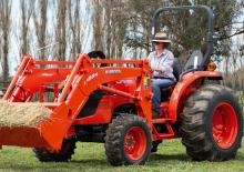Tractoare municipale Kubota MX5200