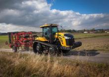 Tractoare pe șenile Challenger MT755E