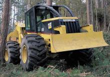 Tractoare speciale pentru derapaj Caterpillar 515