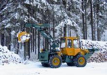 Tractoare speciale pentru derapaj HSM 704