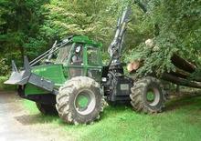 Tractoare speciale pentru derapaj NFB NF 210-4 R