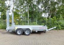Trailere cu platformă joasă Möslein TT 8-E5x2