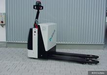 Transpalete cu operator pedestru Baka EGU 2013