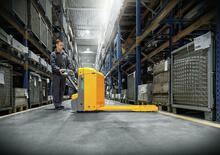 Transpalete cu operator pedestru Jungheinrich EJE 230