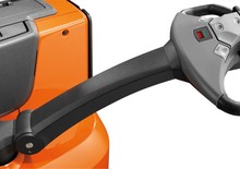 Transpalete cu operator pedestru BT LWE 160