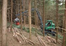 Utilaje de recoltat bușteni Neuson Forest 104HV