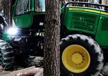 Utilaje de recoltat bușteni John Deere 1070 G