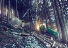 Utilaje de recoltat bușteni John Deere 1270 E IT4