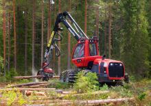 Utilaje de recoltat bușteni Komatsu 911