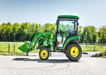 Vehicule municipale multifuncționale diesel John Deere 2032 R