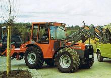 Vehicule municipale multifuncționale diesel Holder C 860