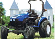 Vehicule municipale multifuncționale diesel New Holland TC 18 D