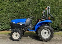 Vehicule municipale multifuncționale diesel New Holland TC 24 D