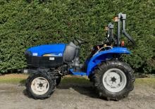 Vehicule municipale multifuncționale diesel New Holland TC 24 D