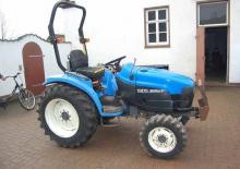 Vehicule municipale multifuncționale diesel New Holland TC 27 D