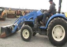 Vehicule municipale multifuncționale diesel New Holland TC 45 D