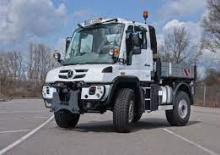 Vehicule municipale multifuncționale diesel Unimog U 200