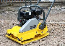 Plăci vibratoare cu o singură direcție Wacker Neuson WP1550A