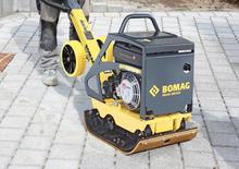 Plăci compactoare reversibile Bomag BPR 25/50 D