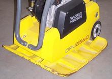 Plăci compactoare reversibile Wacker DPU 2560 H