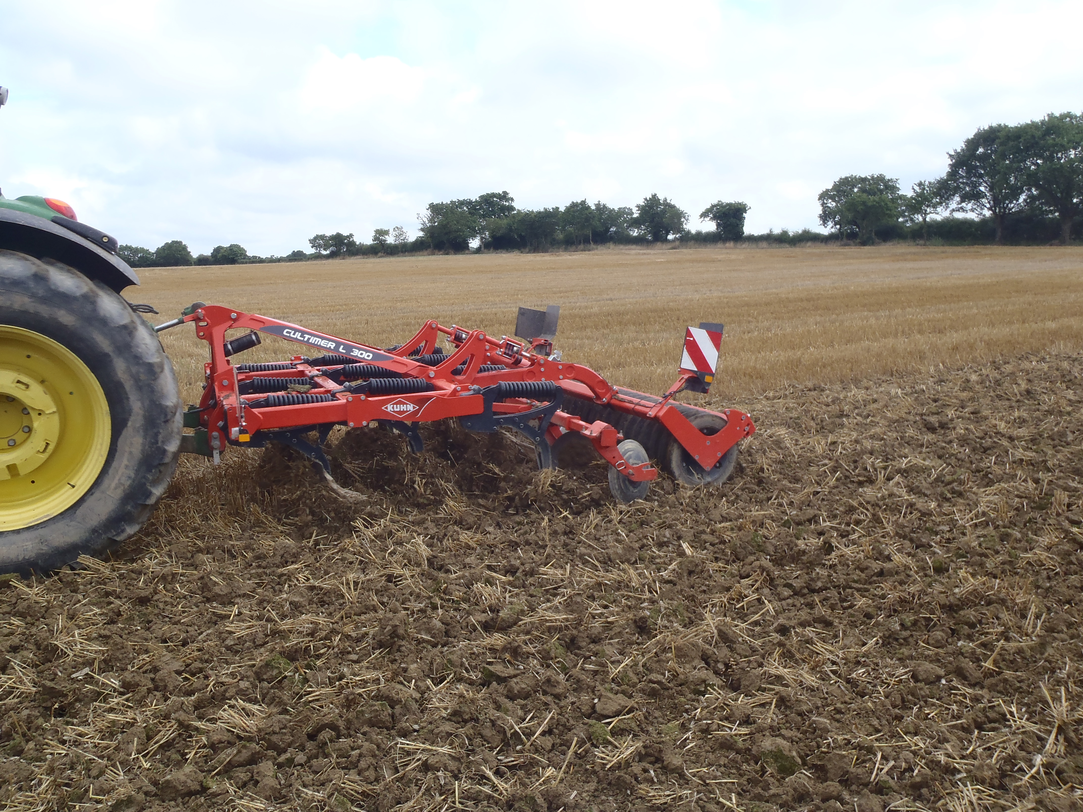 Kuhn Cultimer L 300 T Specificații & Date Tehnice (2015-2026