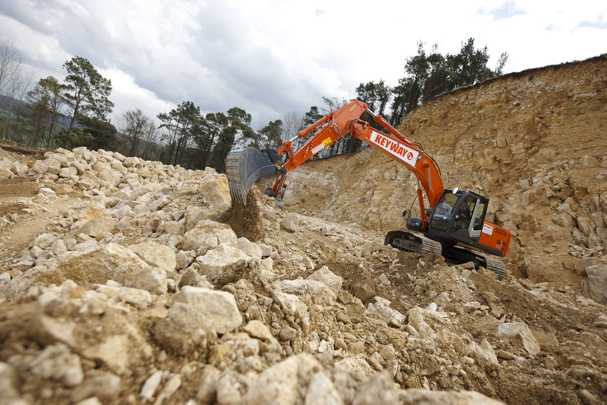 Hitachi ZX 210 LC-3 Specificații & Date Tehnice (2007-2013
