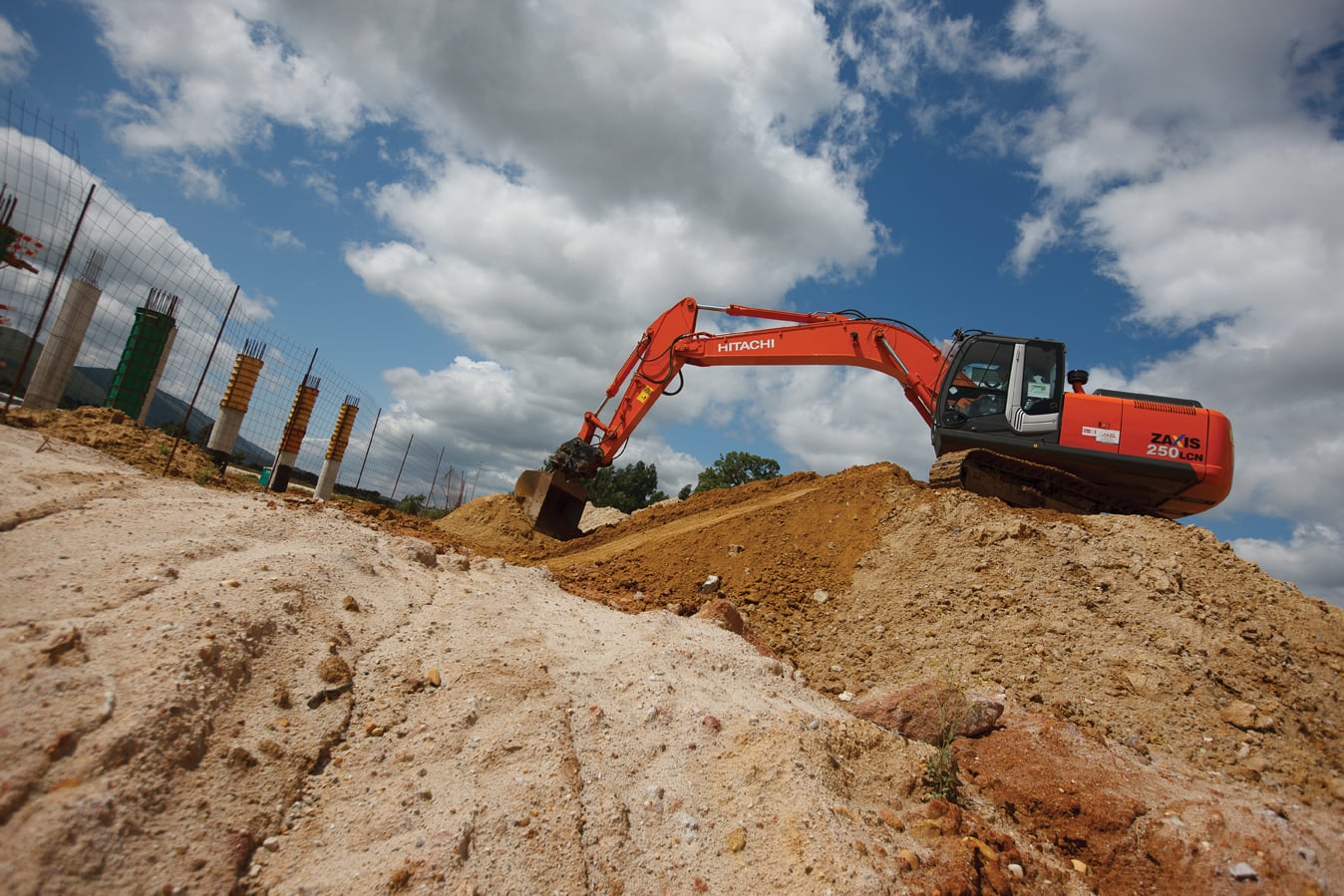 Hitachi ZX 250 LCN-3 Specificații & Date Tehnice (2006-2012