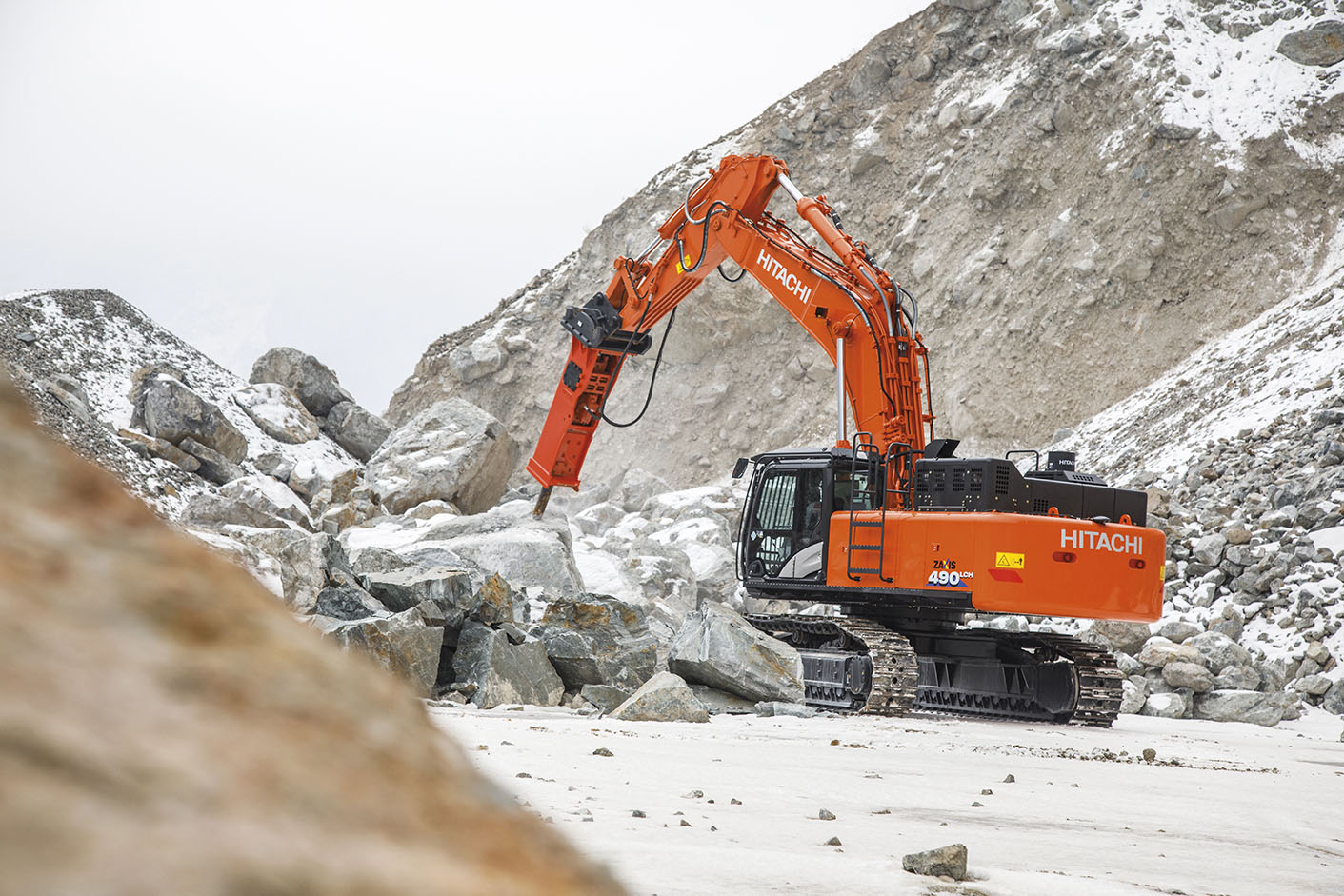 Hitachi ZX490LCH-6 Specificații & Date Tehnice (2016-2021