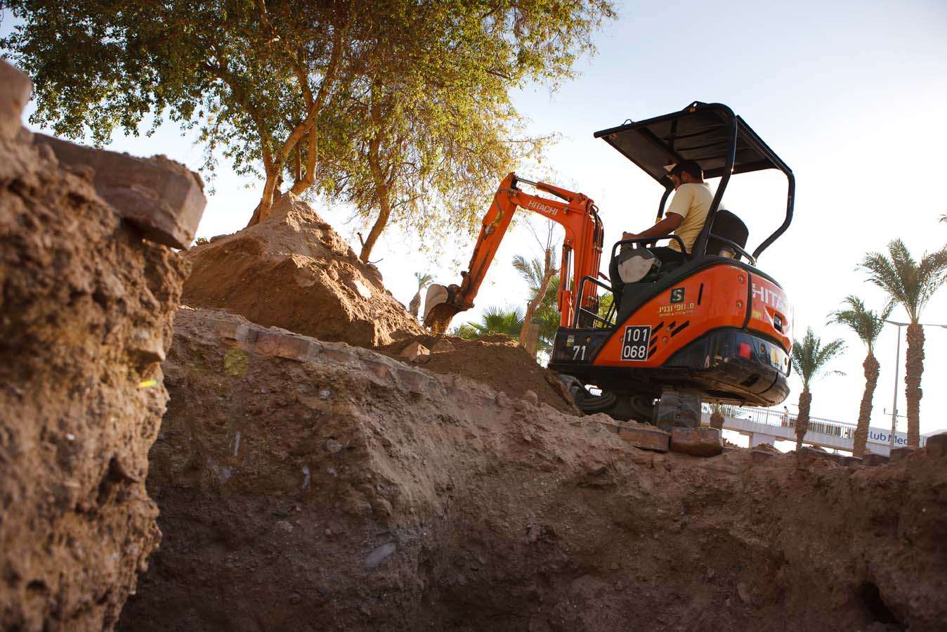 Hitachi ZX 18-3 Specificații & Date Tehnice (2010-2016) | LECTURA