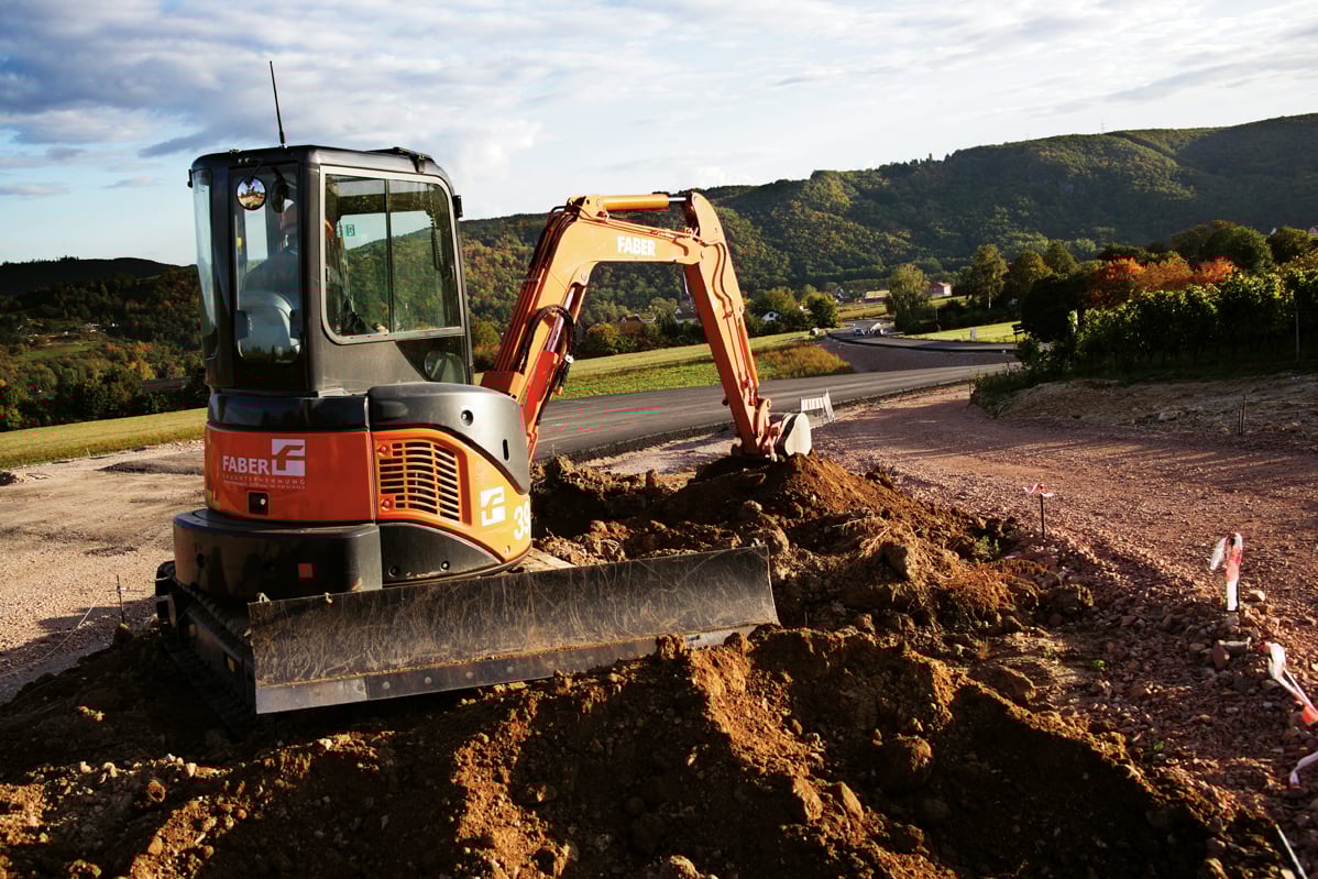 Hitachi ZX 35 U-2 Specificații & Date Tehnice (2004-2010